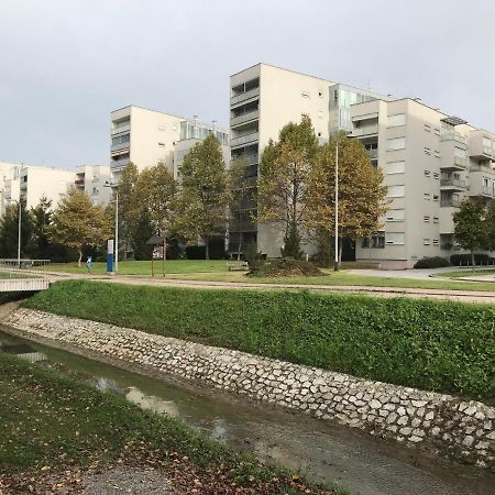 Boogie Apartment Zagreb Buitenkant foto